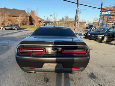 Dodge Challenger 2015 - Thumbnail 3