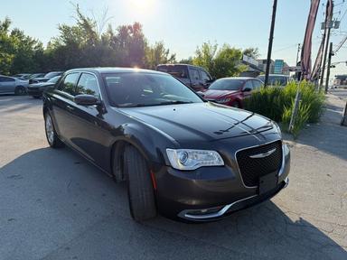 Chrysler 300 2020 - Thumbnail 4