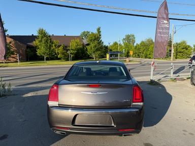 Chrysler 300 2020 - Thumbnail 7