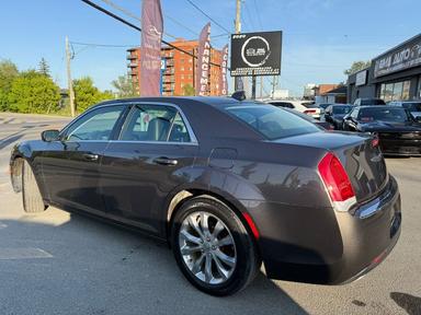 Chrysler 300 2020 - Thumbnail 9