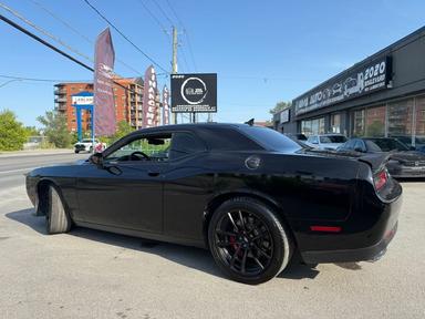 Dodge Challenger 2022 - Thumbnail 15