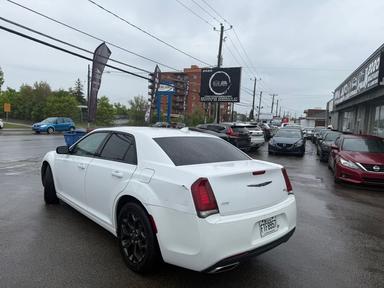 Chrysler 300 2019 - Thumbnail 7