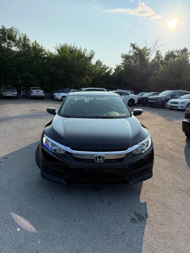 Honda Civic 2017 - Thumbnail 2